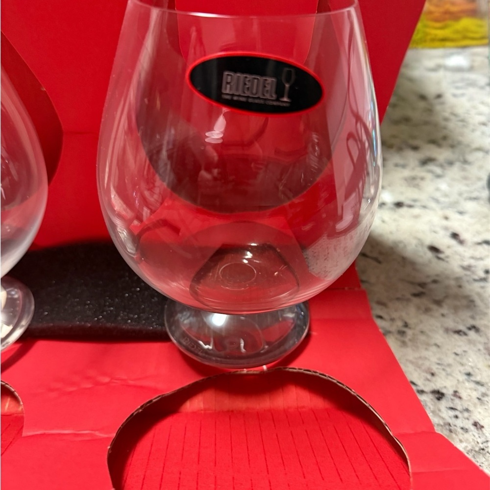 VINTAGE RIEDEL TYROL Crystal Pinot Noir Wine Glasses Heavy Base RARE Retired - Picture 5 of 9